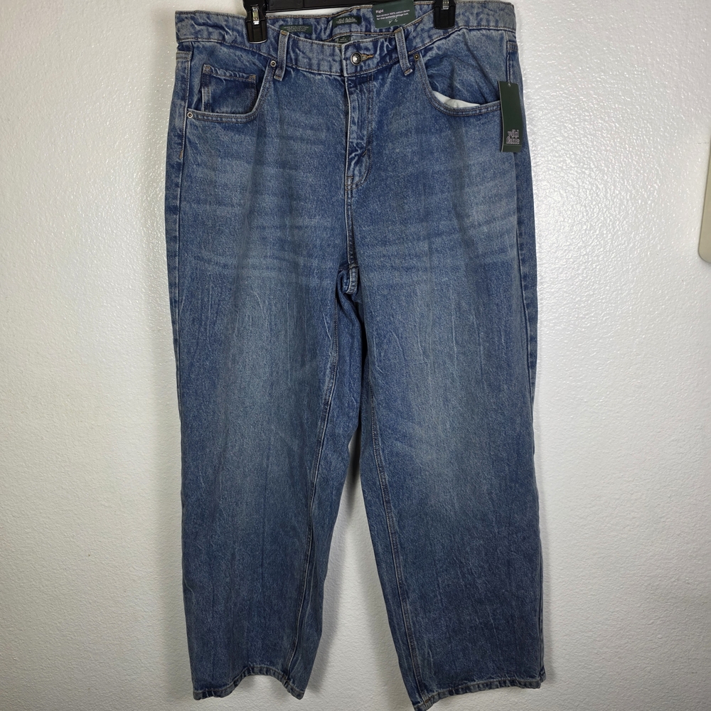 Wild Fable Women's Rigid Mid-Rise Relaxed Straight Dad Jeans Medium Wash Size 17